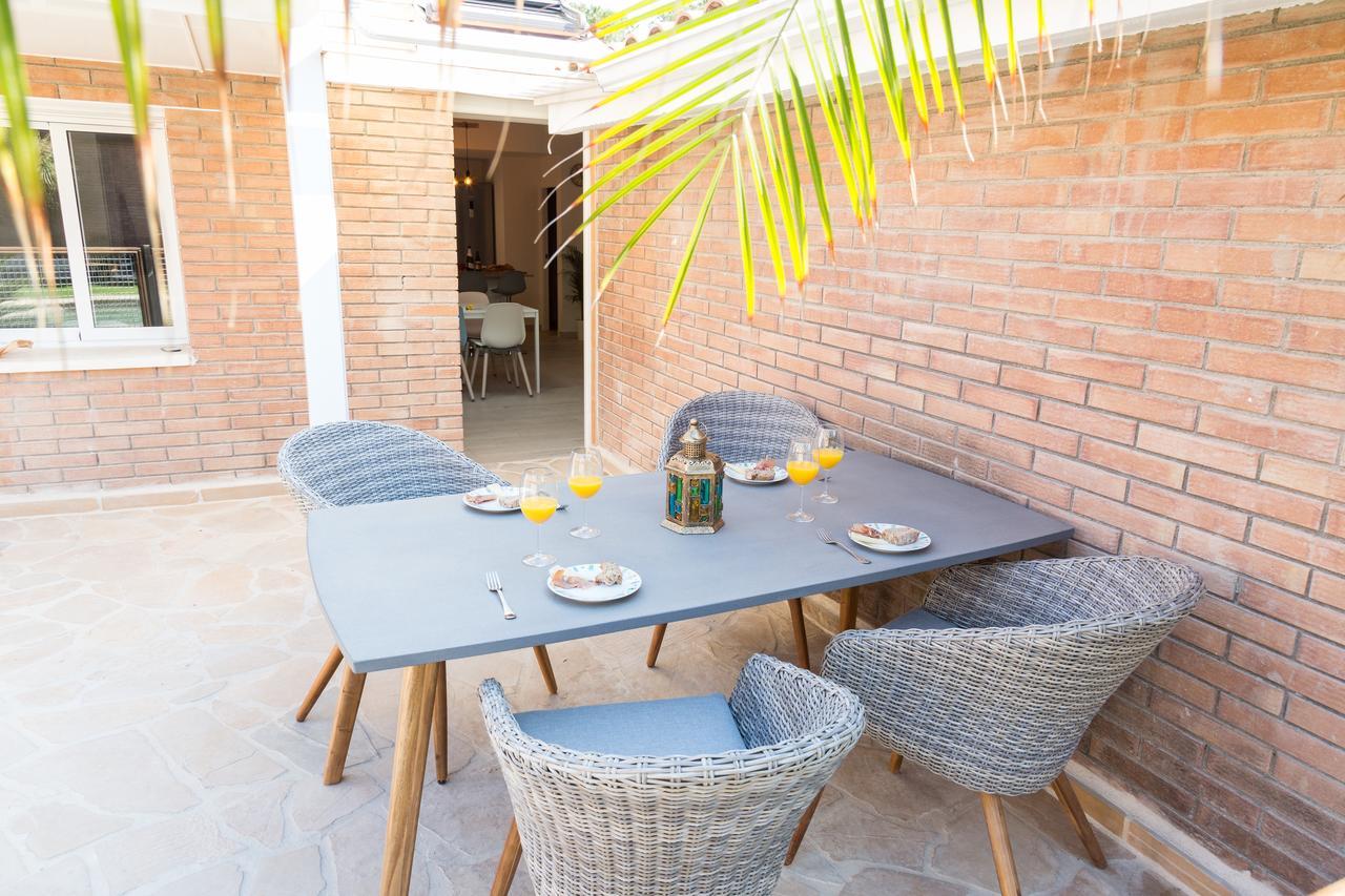 Rambla De Marisol Apartments Castelldefels Exterior photo