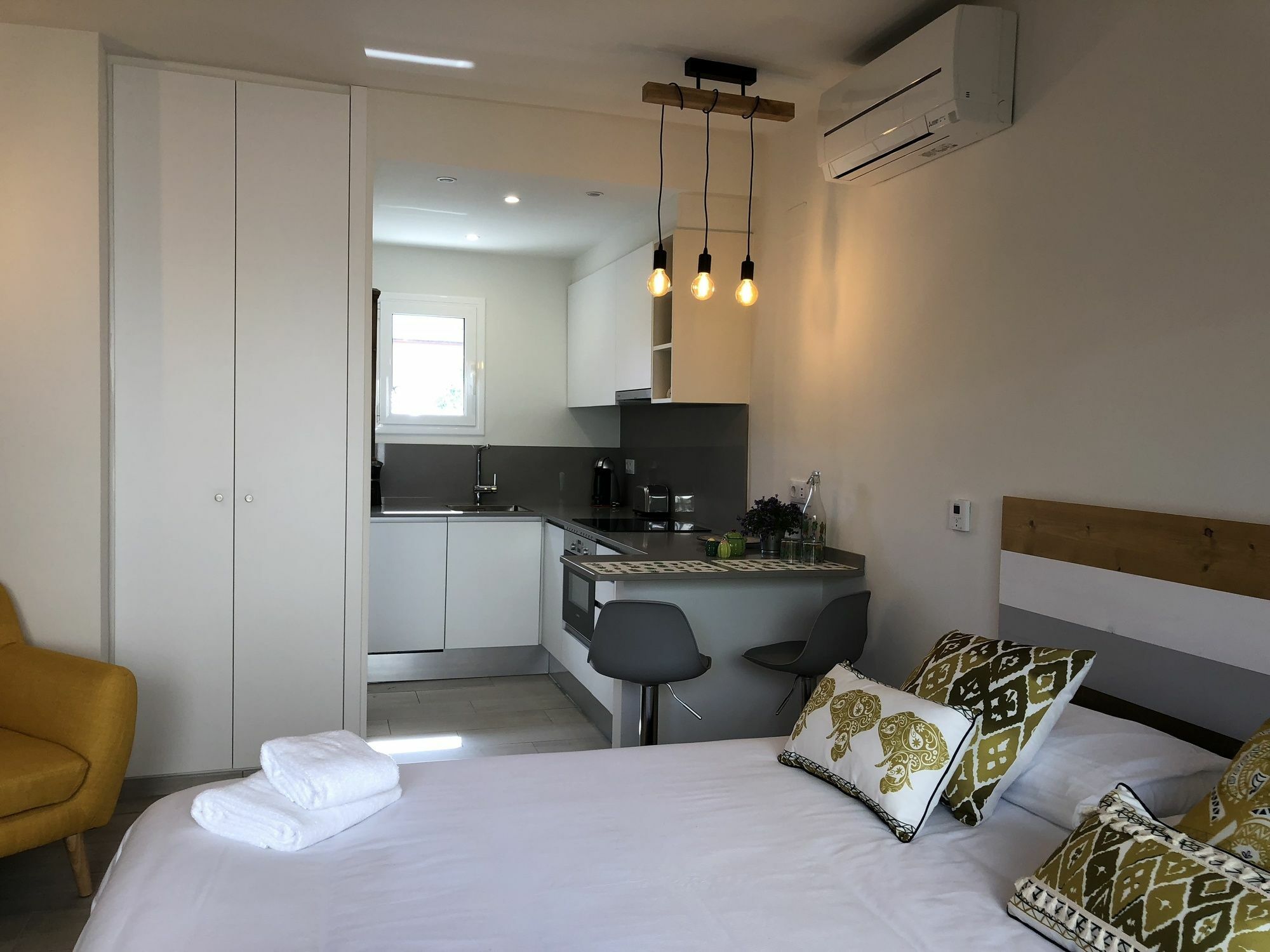 Rambla De Marisol Apartments Castelldefels Exterior photo
