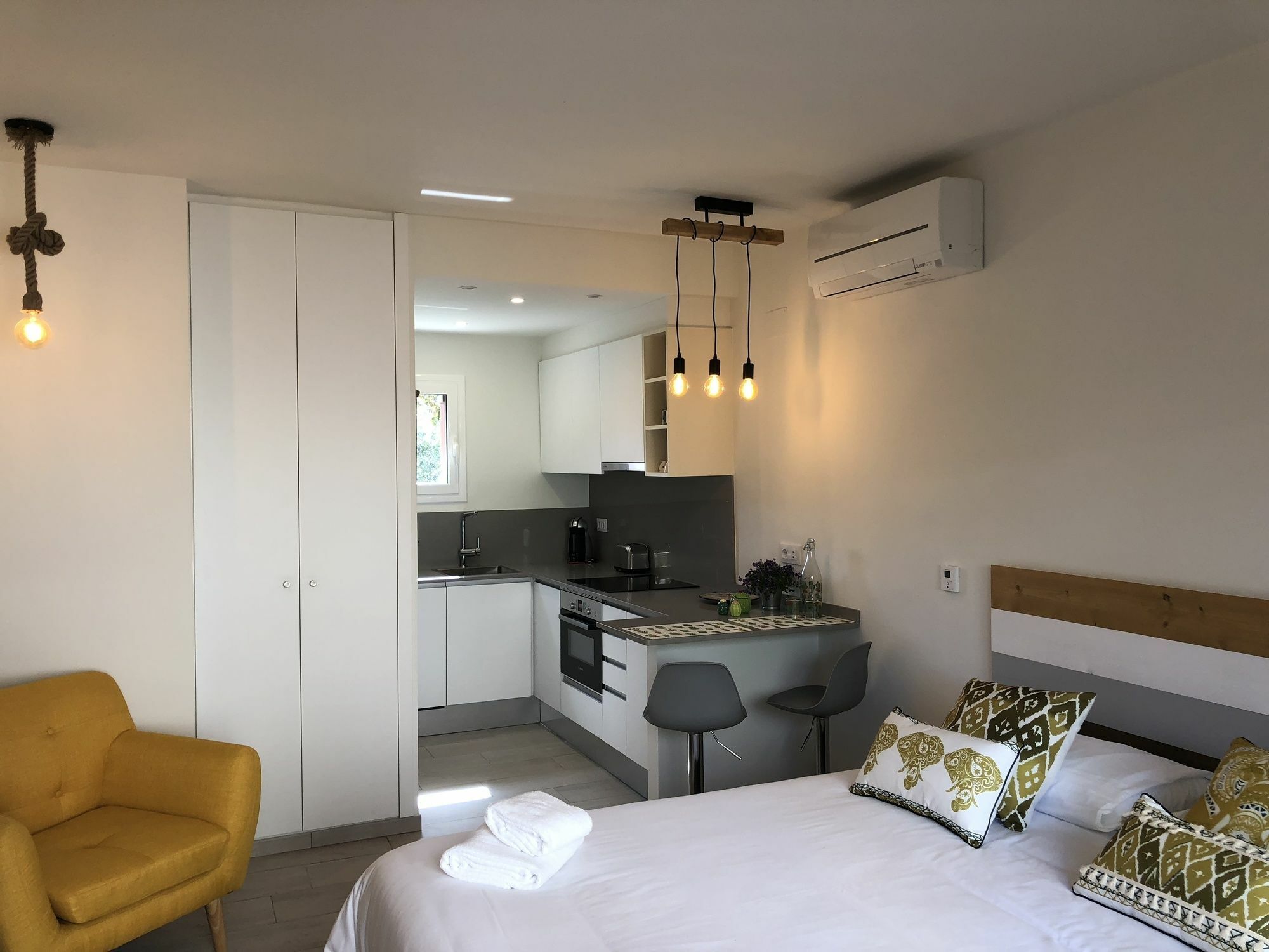 Rambla De Marisol Apartments Castelldefels Exterior photo